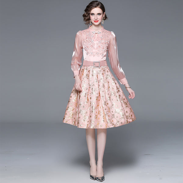 Elegant Pink Long-Sleeved Heavy Embroidery Dress