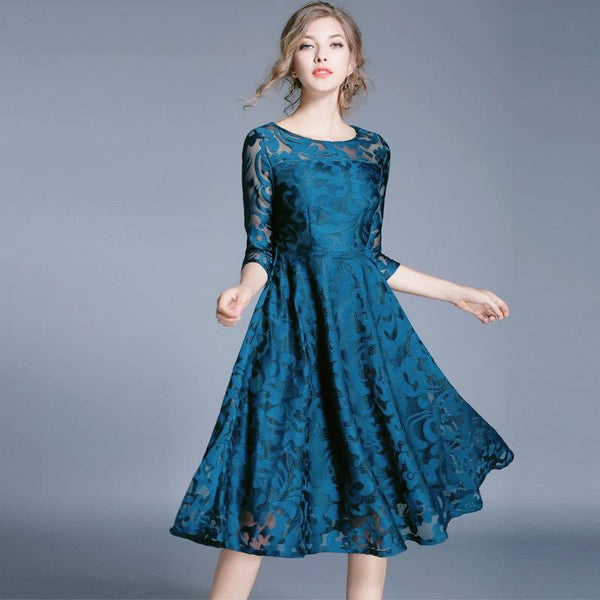 Slim Mid-Length Lace Dress with Large Swing